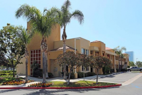 Отель Extended Stay America Suites - Orange County - Irvine Spectrum  Ирвайн